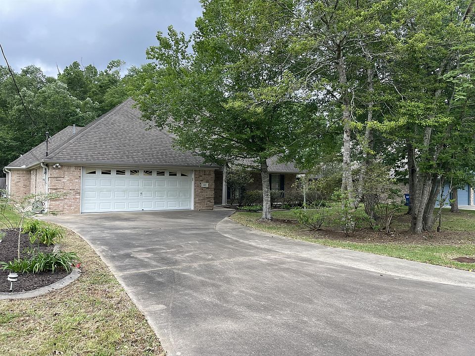 1st image of 113 Beechwood Dr