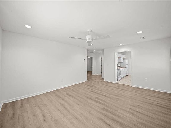 4th image of 125 Westover Dr