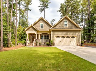 114 Lakeview Dr, Whispering Pines, NC 28327