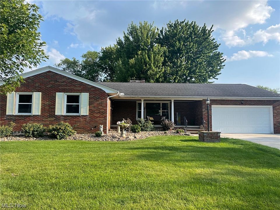 1st image of 3839 Valleyview Dr