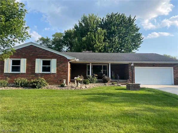 3839 Valleyview Dr, Lorain, OH 44053