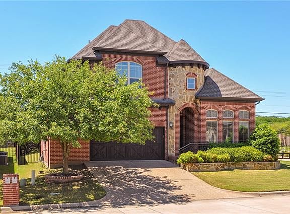 2nd image of 4608 Marseille Dr