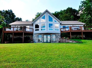 300 Indian Ridge Dr, Moneta, VA 24121