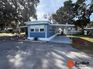 3323 E Dean St, Leesburg, FL 34788