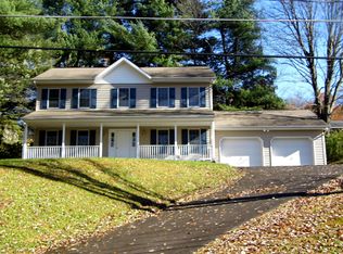 19 Sunset Ave, Honesdale, PA 18431