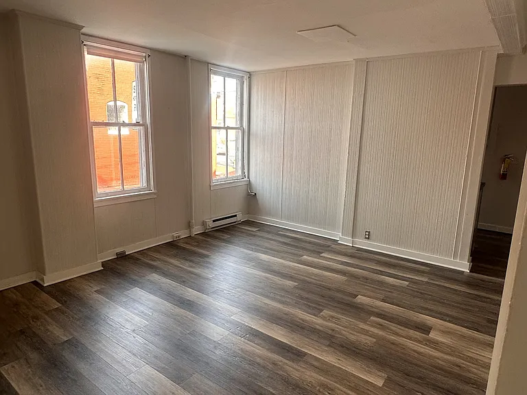 30 W All Saints St — Photo 4