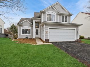 963 Tylerton Cir, Grayslake, IL