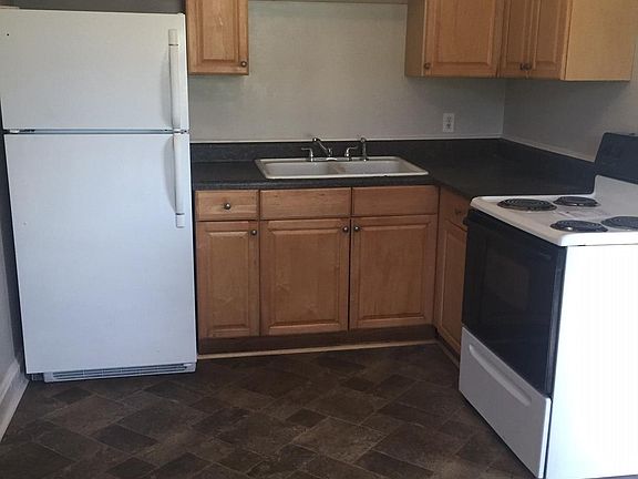 2nd image of 19 Gilman Ave #B