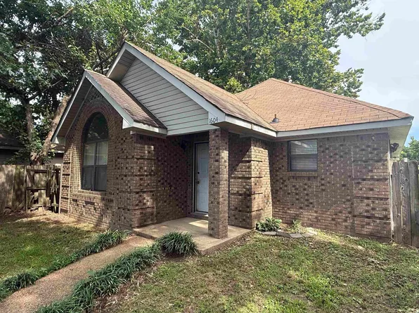 1604 Auburn Pl, Jonesboro, AR 72401