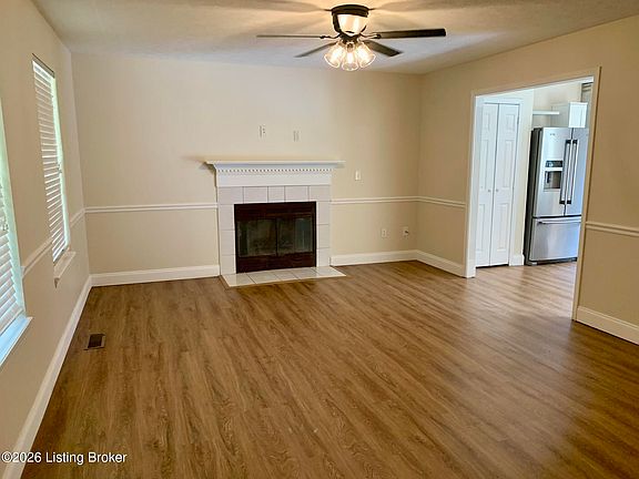 3rd image of 128 Whisbrook Ave