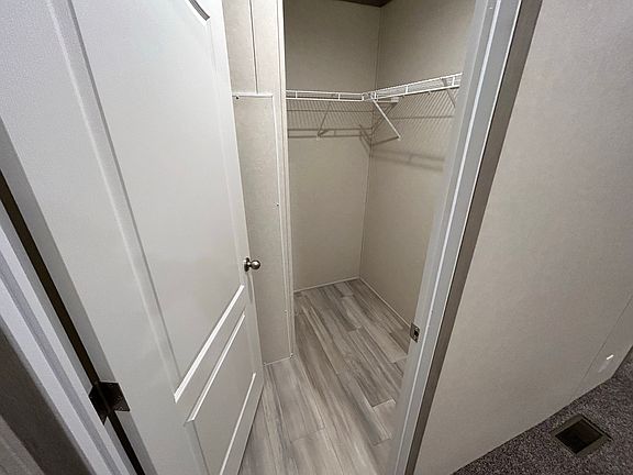5th image of 179 Colorado #179