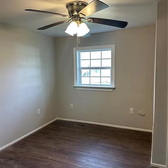 617 Cassville Rd — Photo 14
