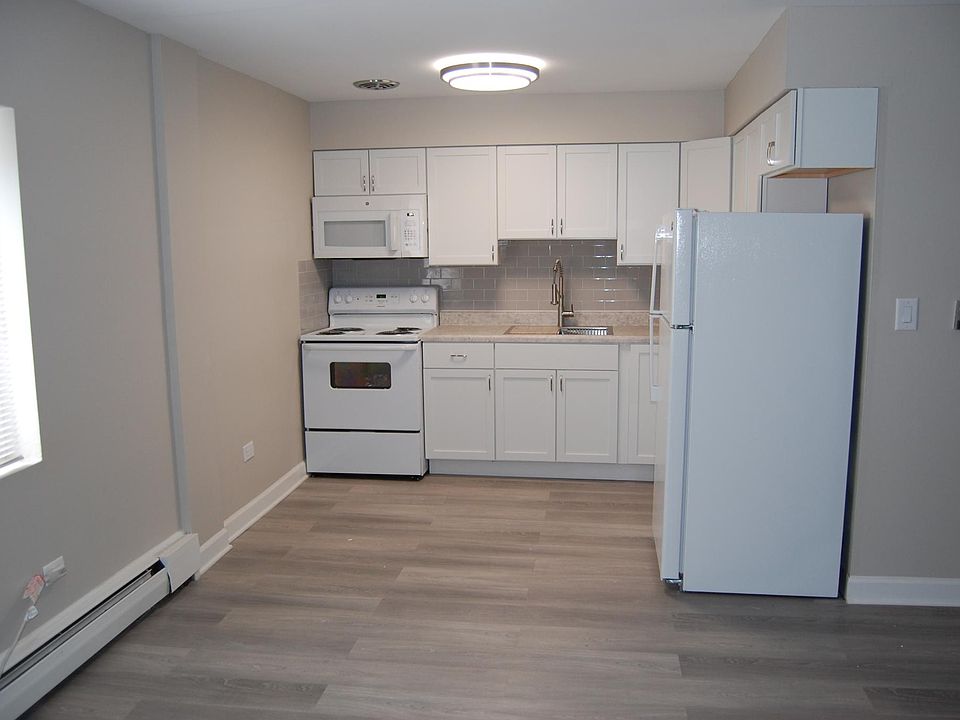 1st image of 210 Circle Ave APT 307