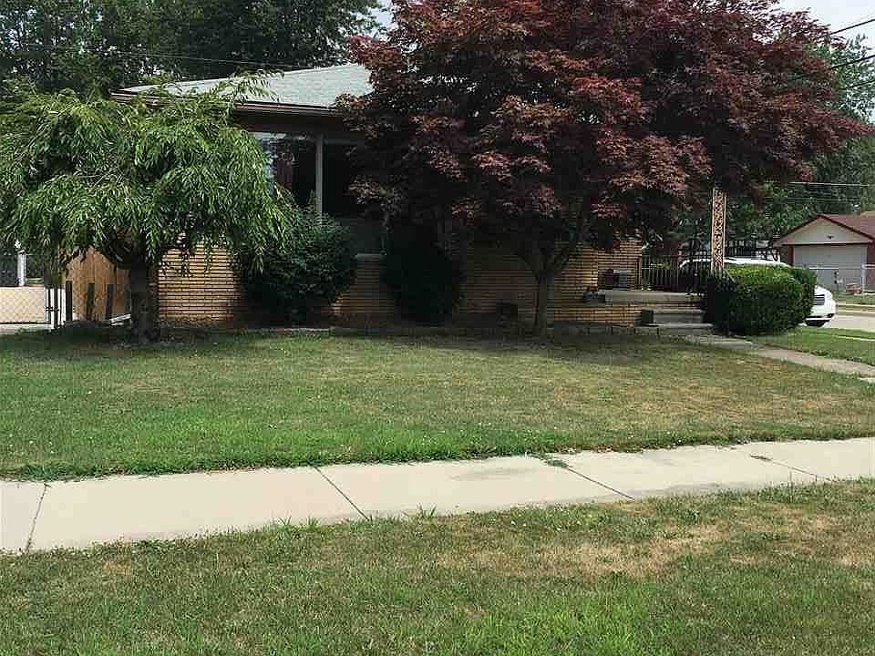 1st image of 23013 Recreation St