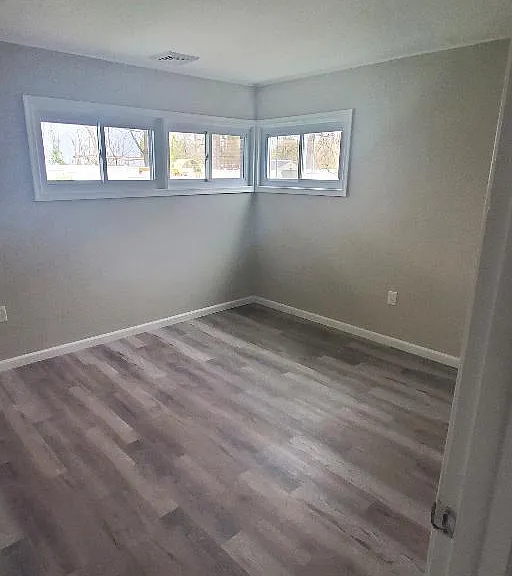 1st floor rear bedroom