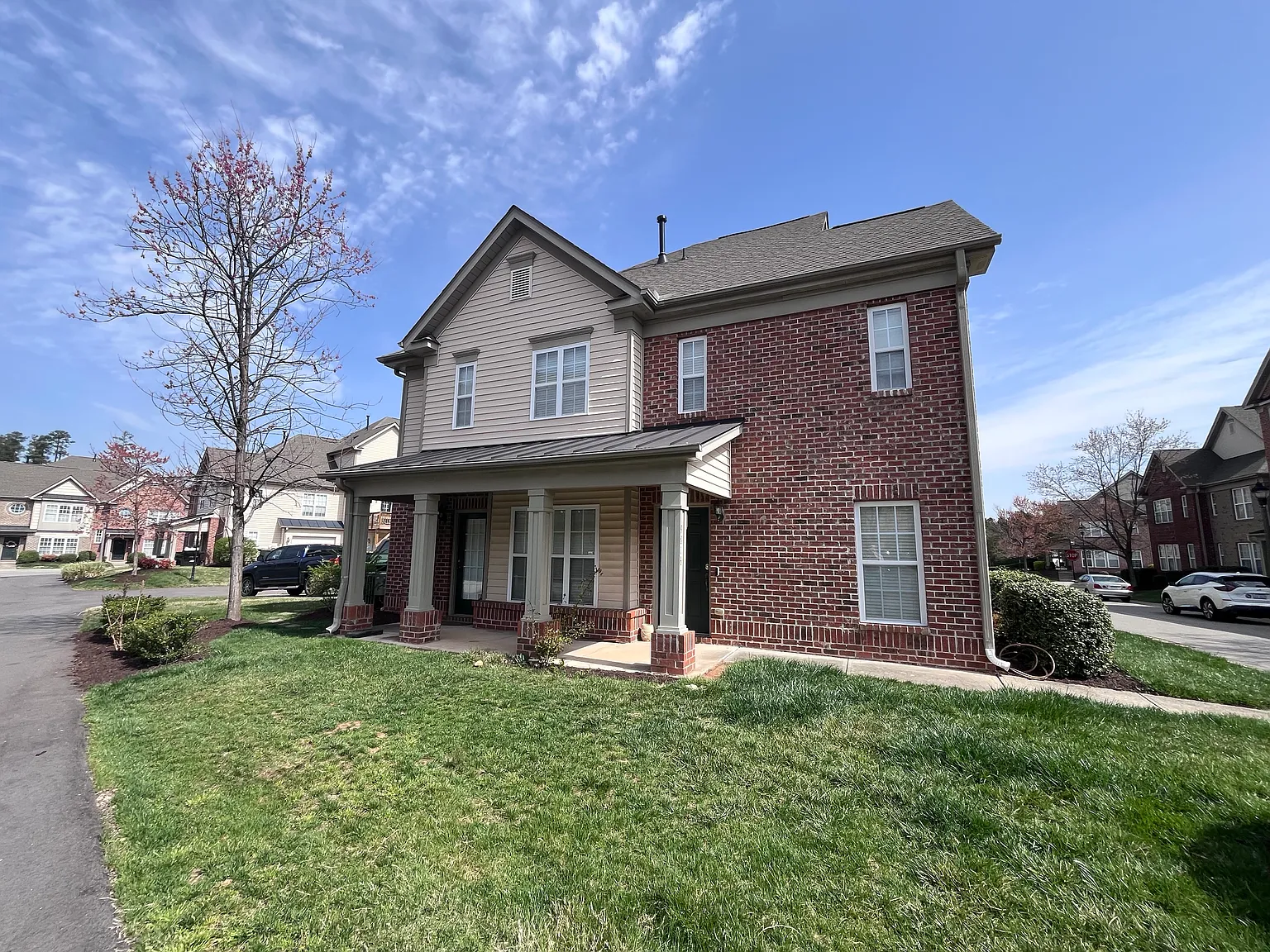 9816 Castain Dr — Photo 1
