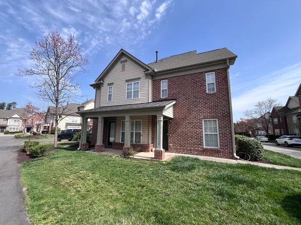 9816 Castain Dr, Raleigh, NC 27617