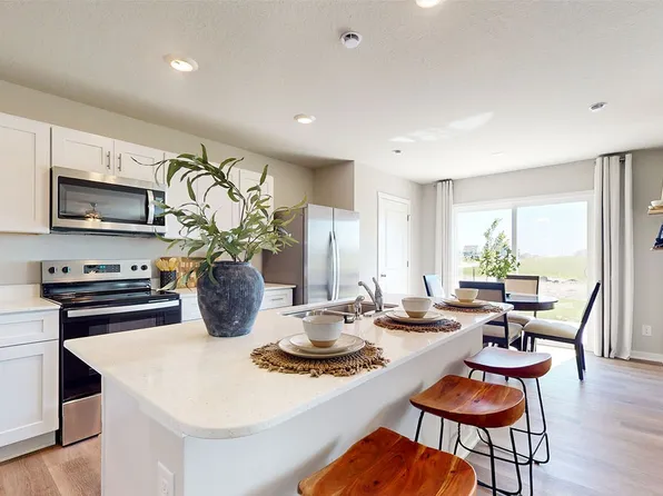 1155 Magnolia Ln, Waukee, IA 50263