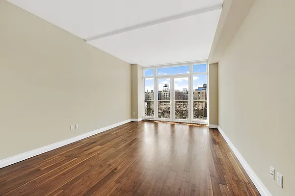 Sold by Nest Seekers International | media 3