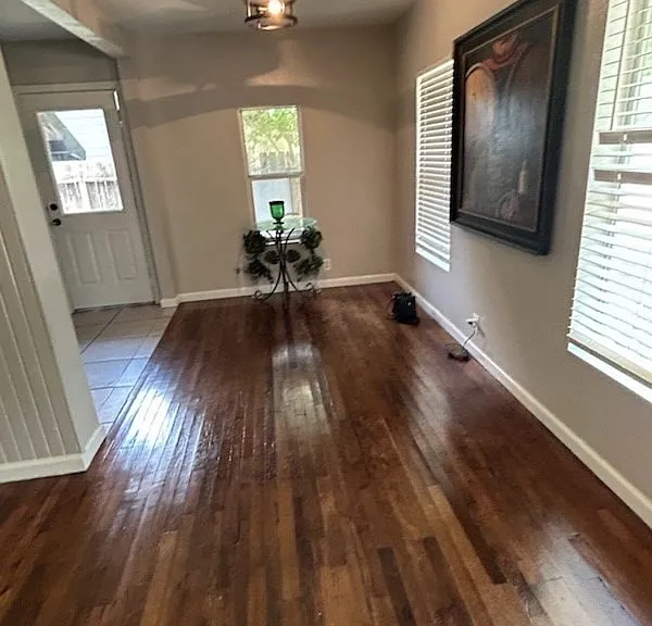 607 W Dallas St — Photo 15
