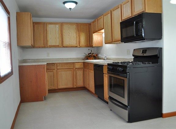 5th image of 3117 18th St