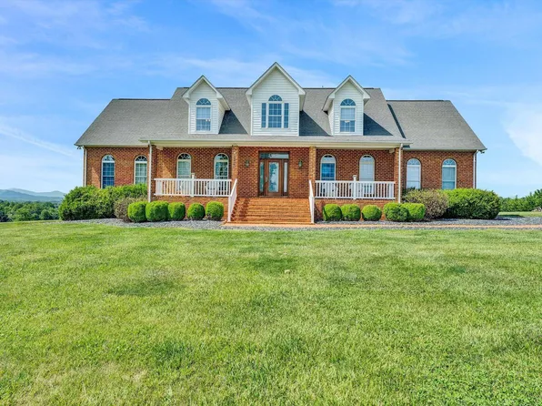 138 Annie Mae Ln, Glade Hill, VA 24092