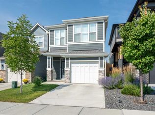 19 S Cranbrook Gdns SE, Calgary, AB T3M2X5