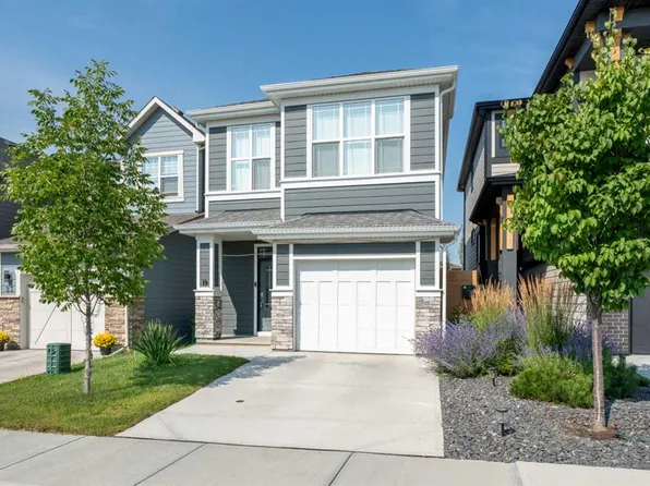 19 S Cranbrook Gdns SE, Calgary, AB T3M 2X5