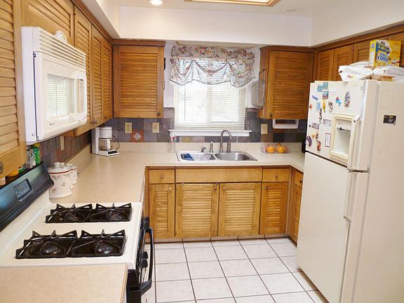 5th image of 12245 Victoria Falls Dr NE