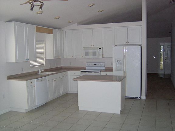 2nd image of 4111 Chardonnay Dr
