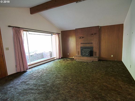 2nd image of 3516 NE 124th Ave