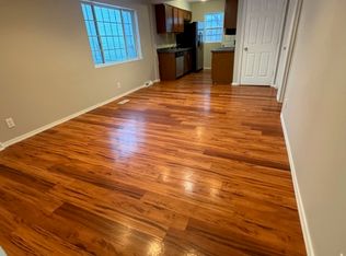 2417 Saylor Rd, Des Moines, IA 50313