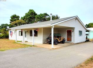 94525 Chandler Rd, Gold Beach, OR 97444