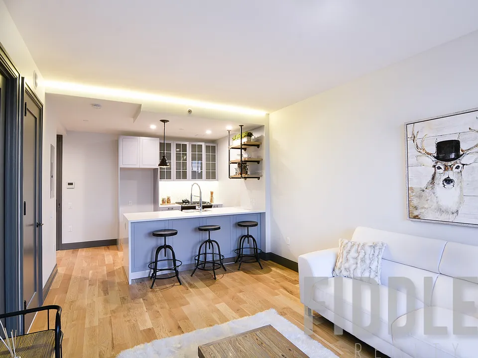 26 West St #4K