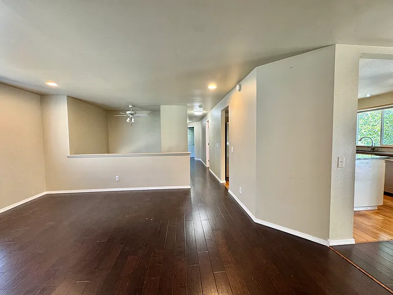 13122 SE 164th St — Photo 44
