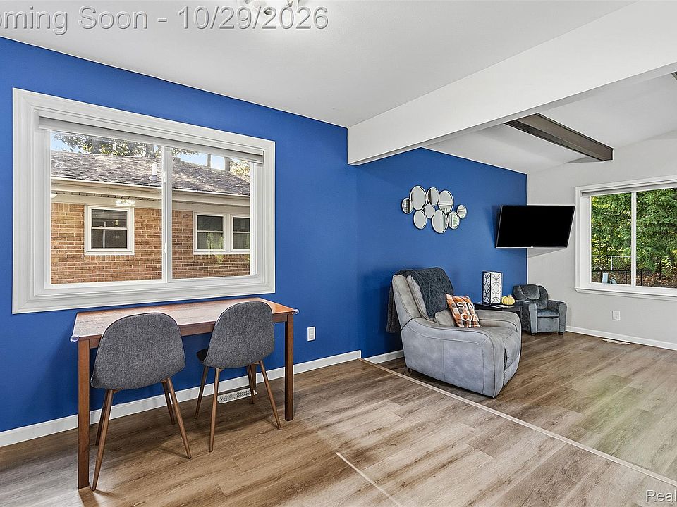 40855 Executive Dr, photo 9