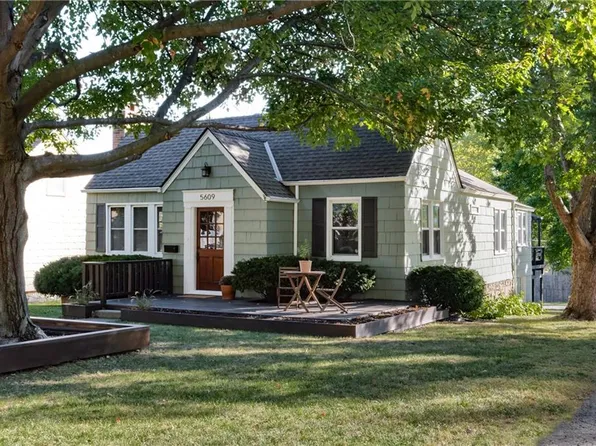 5609 Reeds Rd, Mission, KS 66202