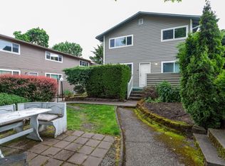 3710 SE 28th Pl APT 30, Portland, OR 97202