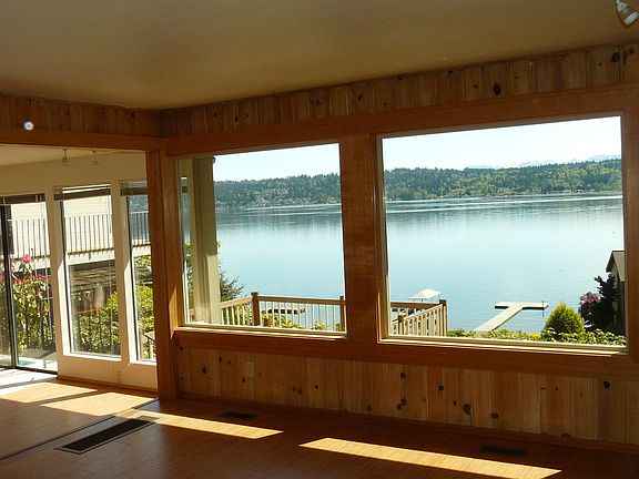 3rd image of 124 W Lake Sammamish Pkwy NE #Home
