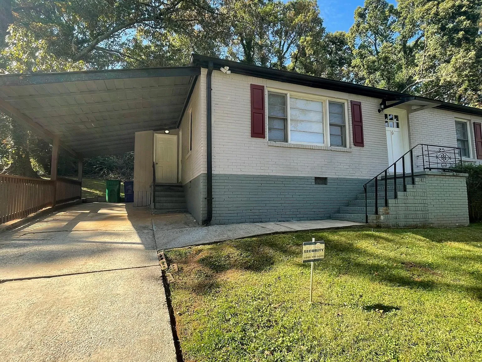 3 bed, 936 sqft, $1,675 — Photo 2