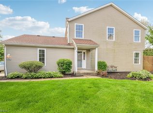 1352 Meadow Run, Akron, OH 44321