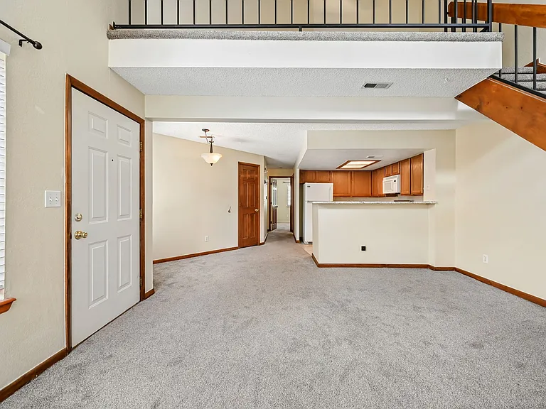 5902 Gunbarrel Ave #E — Photo 8