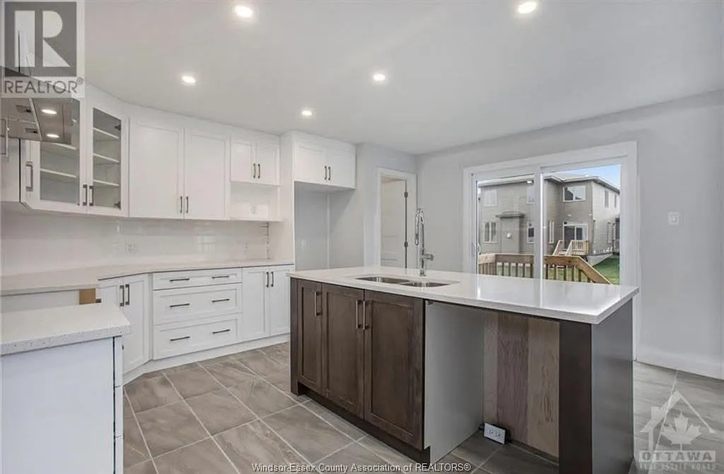 3 bed, 2.5 bath, $2,300 — Photo 3