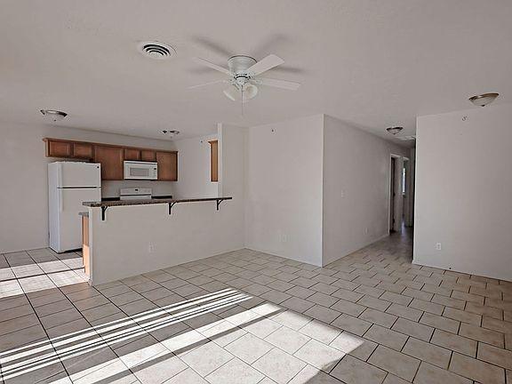 5th image of 263 Robbins Ave #4