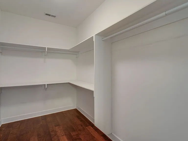 4516 Michigan Ave — Photo 21
