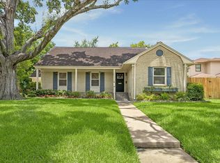 2038 McClendon St, Houston, TX 77030