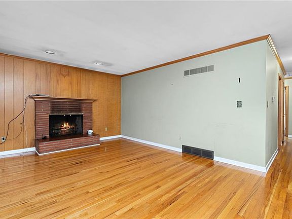 5th image of 4840 Pawnee Dr