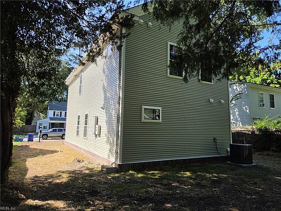 5th image of 34 Decatur St