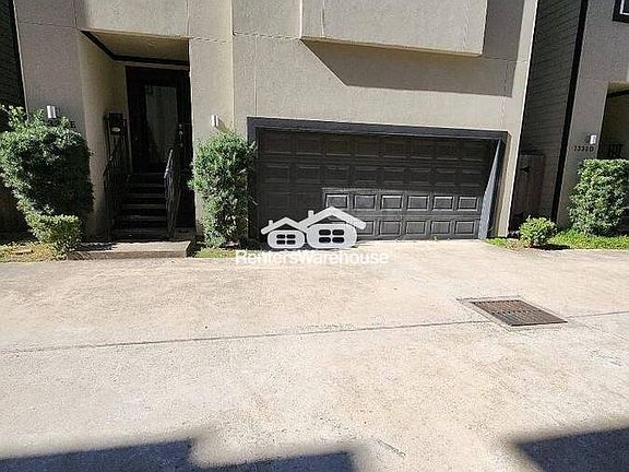2nd image of 1333 W 22nd St E