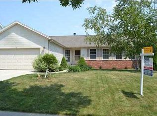 1316 Fox Trail Dr NE, Cedar Rapids, IA 52402